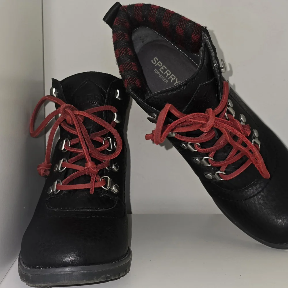 Sperry - Picture 2 of 6